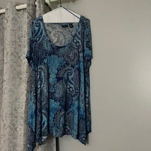 Blue paisley top size 3x